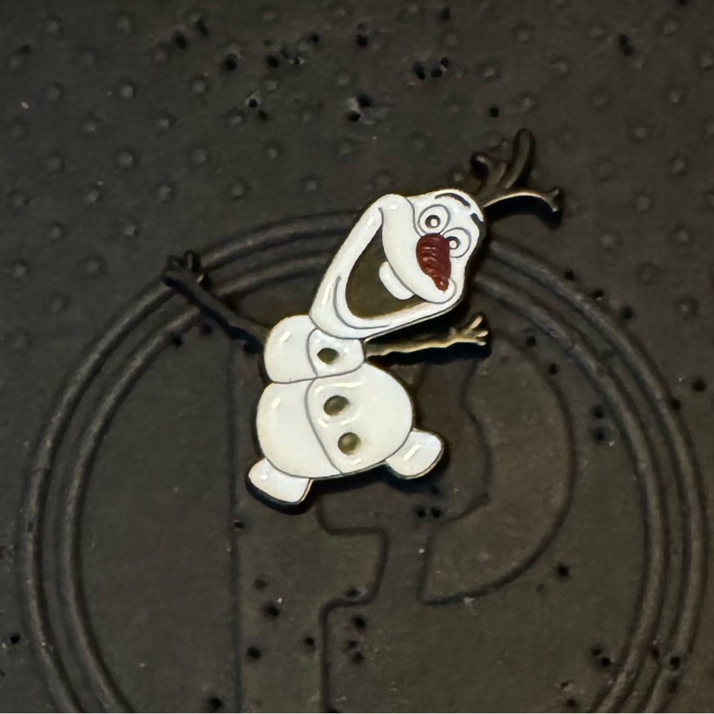 Olaf 3D Printed Pin
